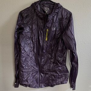 Mountain Hardwear Dark Purple Windbreaker